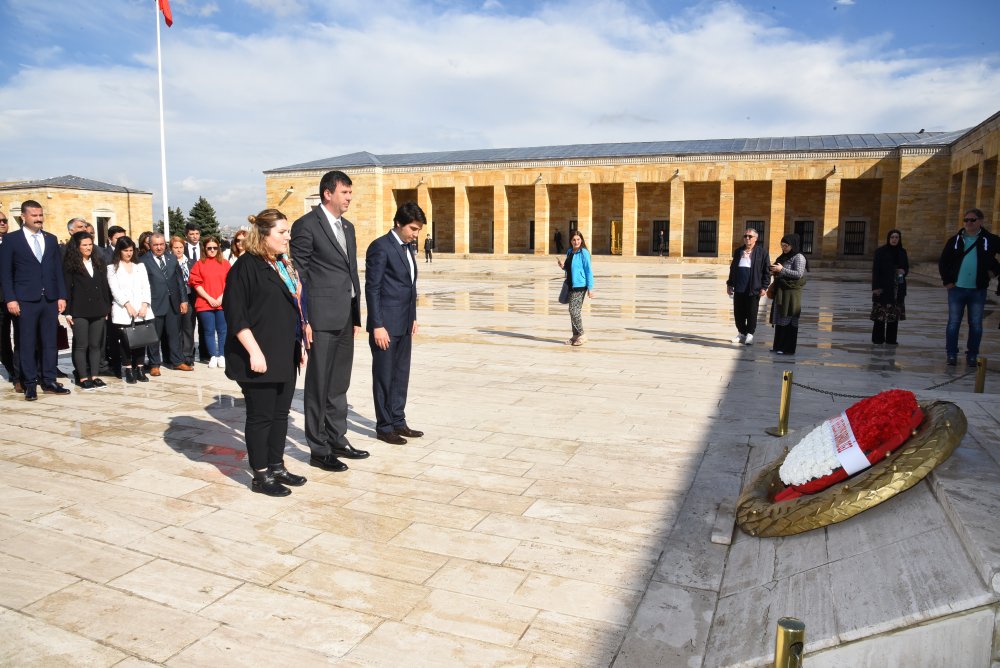 Başkan Odabaşı ve Meclis Üyeleri Anıtkabir’i ziyaret etti