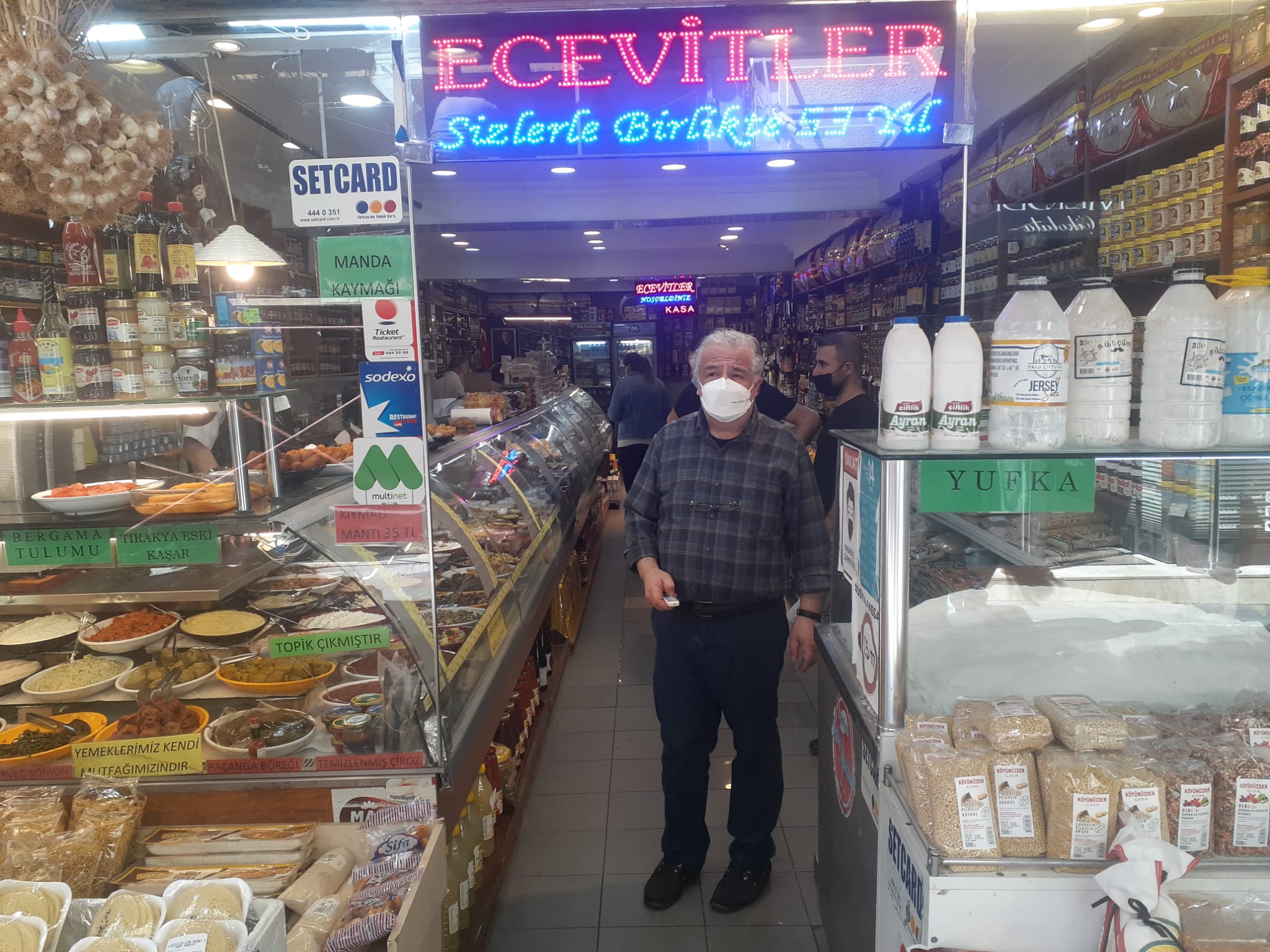 Kadıköy Tarihi Çarşı’da muafiyet kapsamındaki esnaflar hizmete devam ediyor