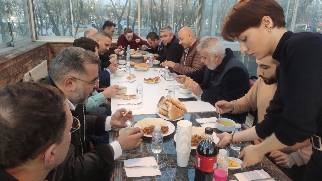 Kadıköy İskele Karakolu’nda  Kadıköy Tarihi Çarşısı Derneğine iftar daveti