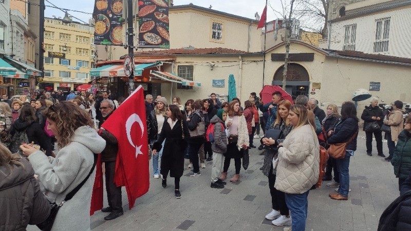 Kadıköy Tarihi Çarşı’da Yunan Turist Kafilesi