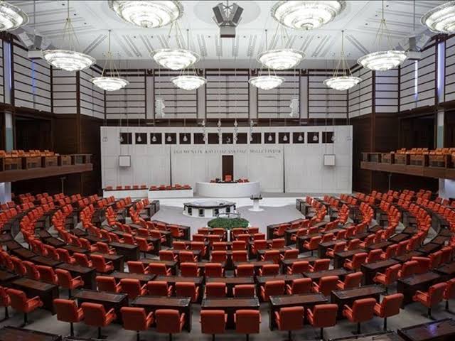 Meclis’te gündem Cumhuriyet tarihinin en kapsamlı ‘Vergi Affı’ paketi