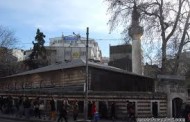 Kadıköy Tarihi Çarşı’nın  en tanınmış camisi Osmanağa Camii