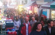 Kadıköy Tarihi Çarşı içinde Cumartesi hareketliliği