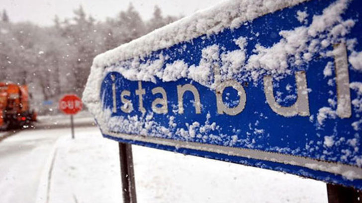 İstanbul’da kar yağışı yarın akşama kadar devam edecek