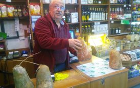 Dünyanın en kaliteli ilk beş peyniri arasında gösterilen ” Divre Obruk Peyniri “