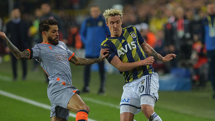 Fenerbahçe : 2  Başakşehir : 0