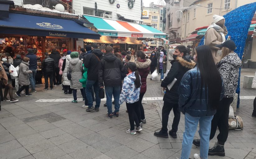 Kadıköy Tarihi Çarşı’da Şekerci Cafer Erol rüzgarı