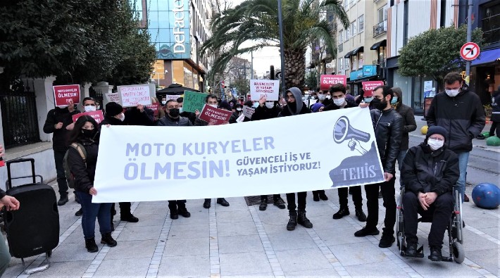 Kadıköy’de motokuryeler için eylem: Pandemi ortamında son 1 yılda, 191 motokurye yaşamını yitirdi.                           ‘Bizi öldüren patronların kar hırsıdır’