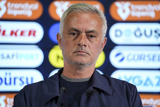 Fenerbahçe’nin Şampiyonlar Ligi için UEFA’ya bildirilen kadrosu belli oldu