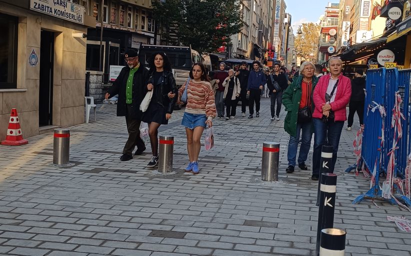 Mühürdar Caddesi girişindeki yol alt yapı ve kaplama çalışması tamamlandı