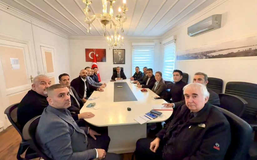 Kadıköy’de yılbaşı gecesi beklenen yoğunluk için Kadıköy Kaymakamlığı’nda asayiş toplantısı