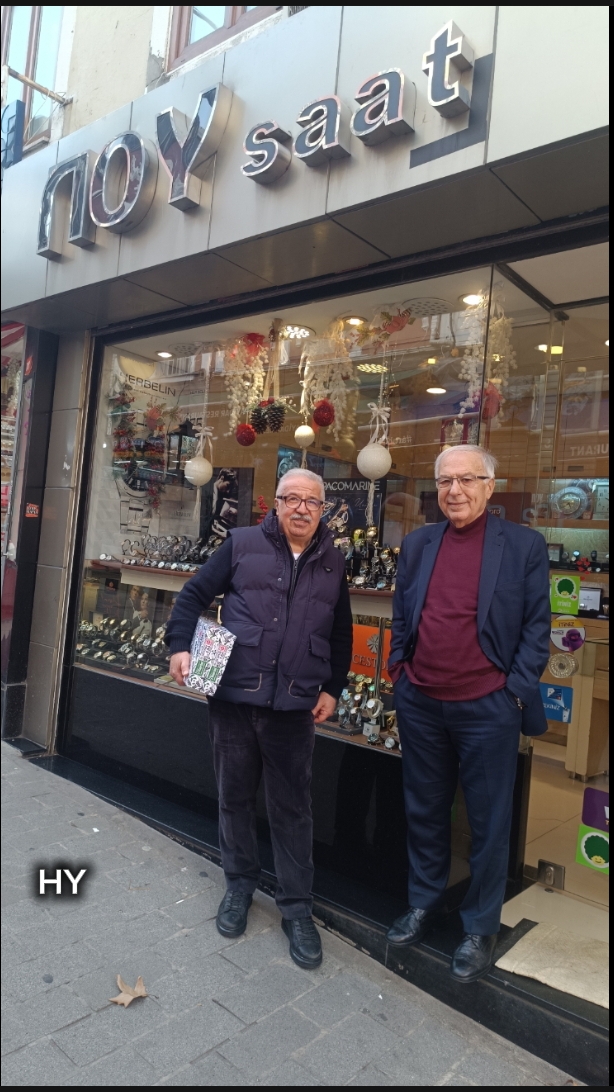 Kadıköy Tarihi Çarşı’nın lezzet ve zaman ustası iki duayen esnafı