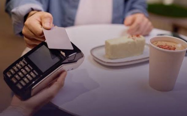 Restoran ve kafelerde kuver ve servis ücreti yasaklandı