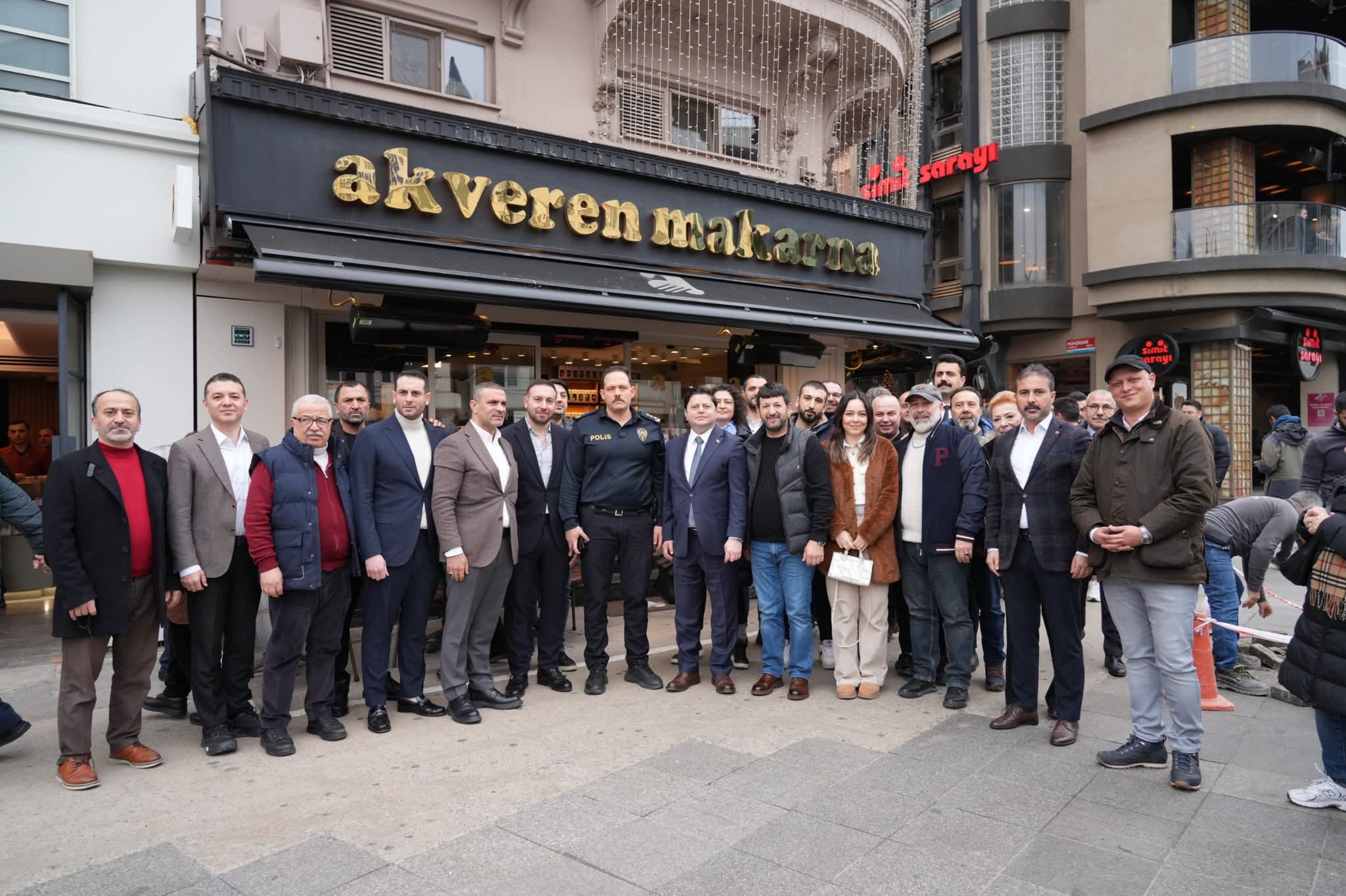 Kadıköy Tarihi Çarşı Derneği’nin düzenlediği  geniş katılımlı toplantıya yoğun ilgi oldu