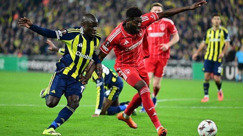 Fenerbahçe : 2 Nottingham Forest : 1 | UEFA Avrupa Ligi Son 16 Play-Off Rövanş maçını deplasmanda kazanmasına rağmen Fenerbahçe elendi