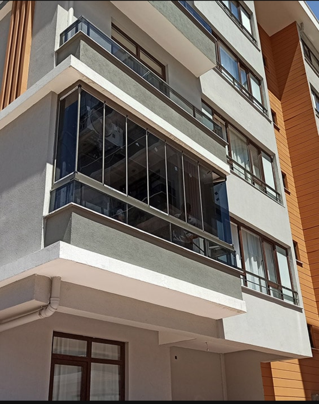 Kapalı Balkon ve Teraslar İçin Yargıtay’dan Emsal Karar: Tapuda ve Projede Yoksa Kaçak Yapı Sayılabilecek