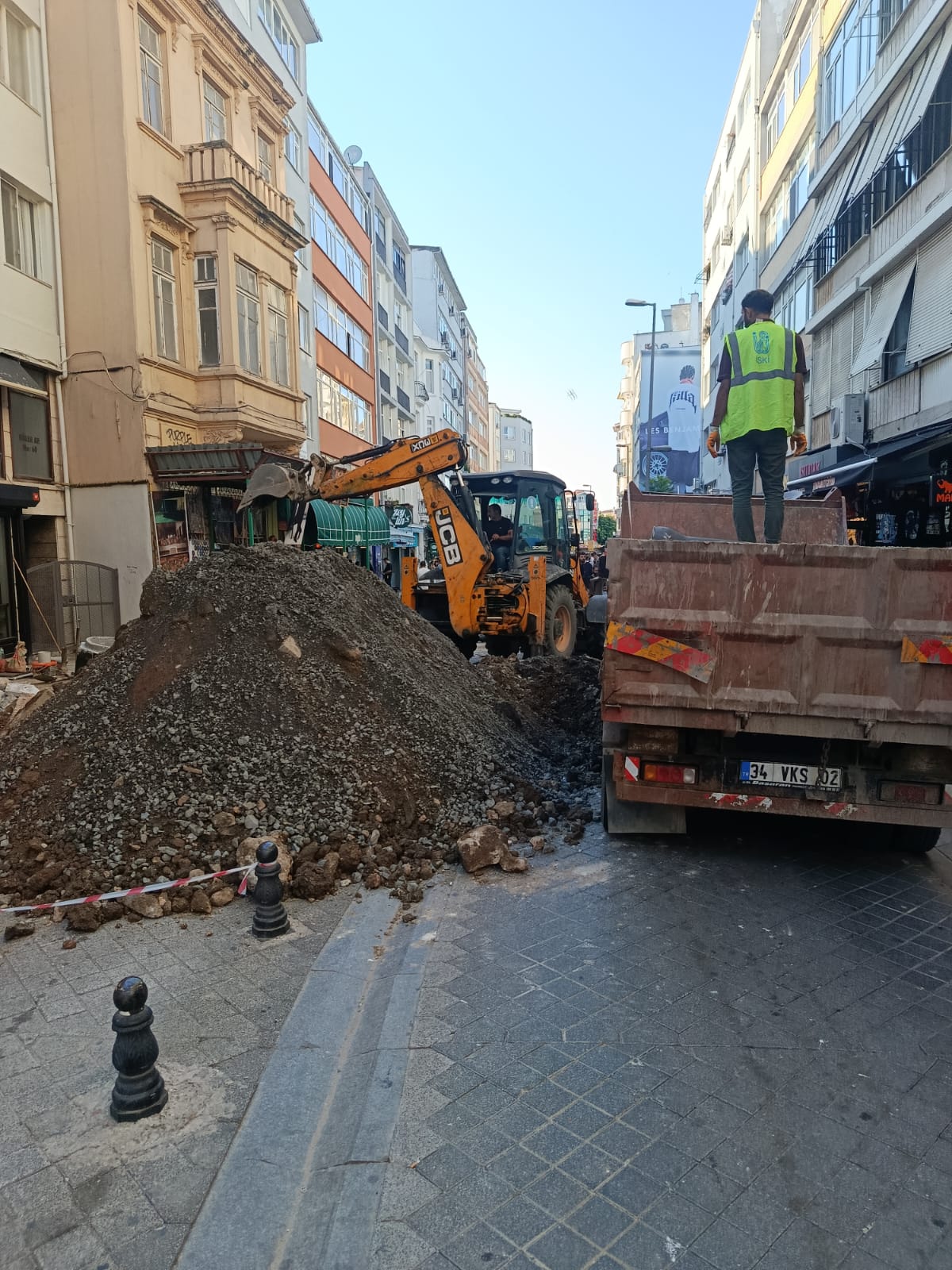 Moda Caddesi’nde kazı ve tamir çalışması tamamlandı