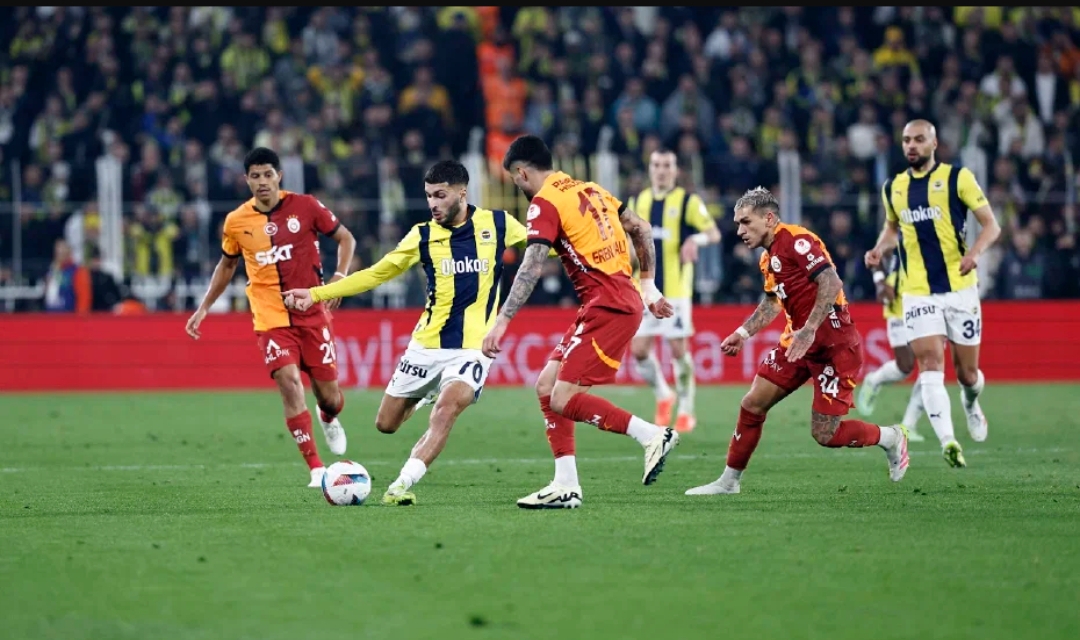 Derbide kazanan Galatasaray : Osümhen’in golleri ile 2-1